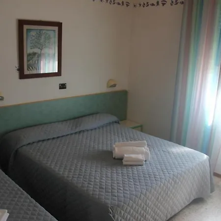Sidney Hotel 3*